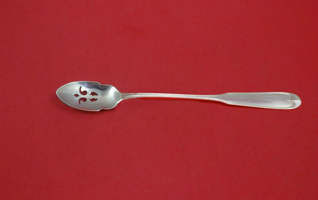 Frank Smith Sterling Silver Fiddle Thread Olive Spoon 7.125in Long: Frank Smith Sterling Silver Fiddle Thread Olive Spoon 7.125in Long This custom-made olive spoon features the Fiddle Thread pattern by Frank Smith. Made from high-quality sterling silver, it measures 7