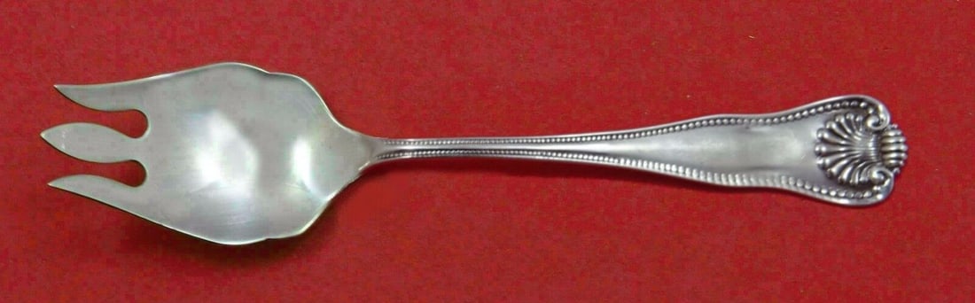 Frank Smith Sterling Silver Newport Shell Spork 5 3/4in: Frank Smith Sterling Silver Newport Shell Spork 5 3/4in This custom-made spork from Frank Smith features the Newport Shell pattern, crafted from un-used sterling silver. Measuring 5 3/4 inches, this v