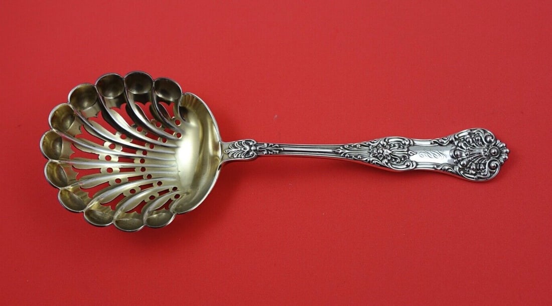 Dominick and Haff New King Sterling Silver Pea Spoon 8.5in Gold Washed Shell Bowl: Dominick and Haff New King Sterling Silver Pea Spoon 8.5in Gold Washed Shell Bowl This Dominick and Haff New King pea spoon features a stunning gold washed shell bowl and is crafted from sterling silv