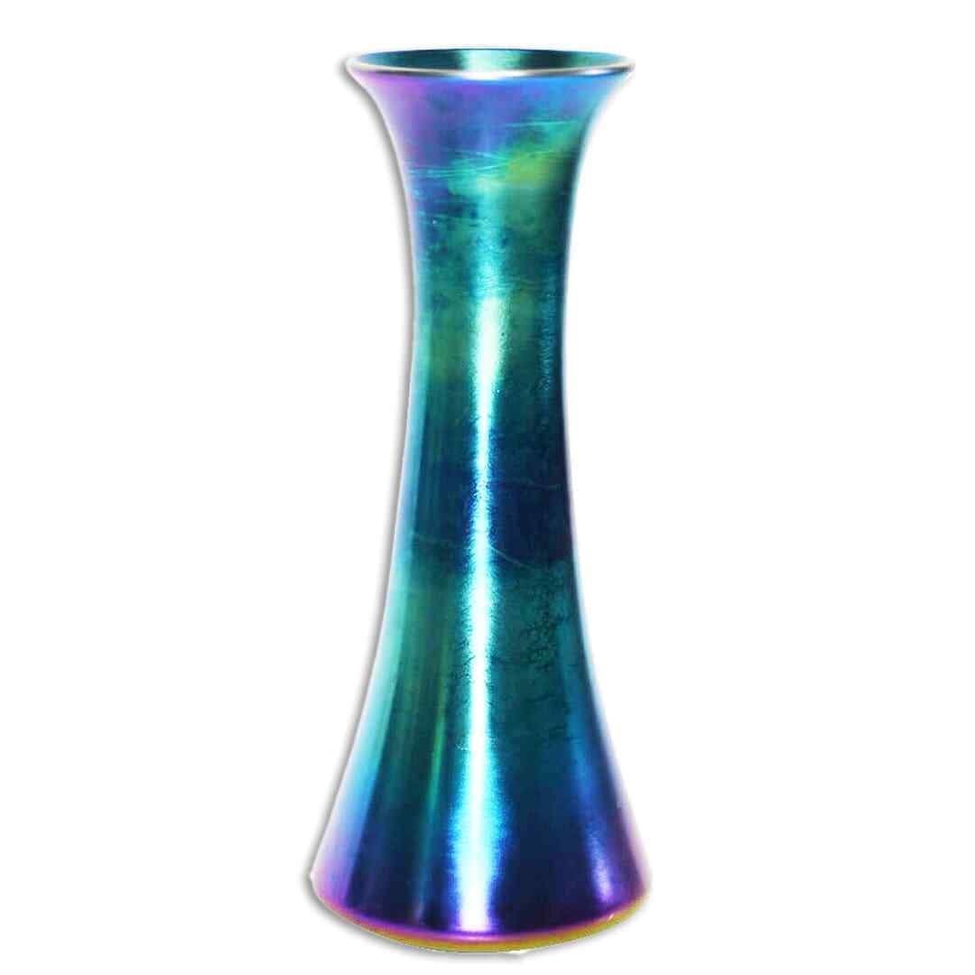 Steuben Blue Aurene Glass Table Vase Circa 1915 Signed Vintage Original: Steuben Blue Aurene Glass Table Vase Circa 1915 Signed Vintage Original This Steuben Blue Aurene Glass Vase, crafted circa 1915, showcases a beautiful iridescent blue finish. The vase is signed Aurene