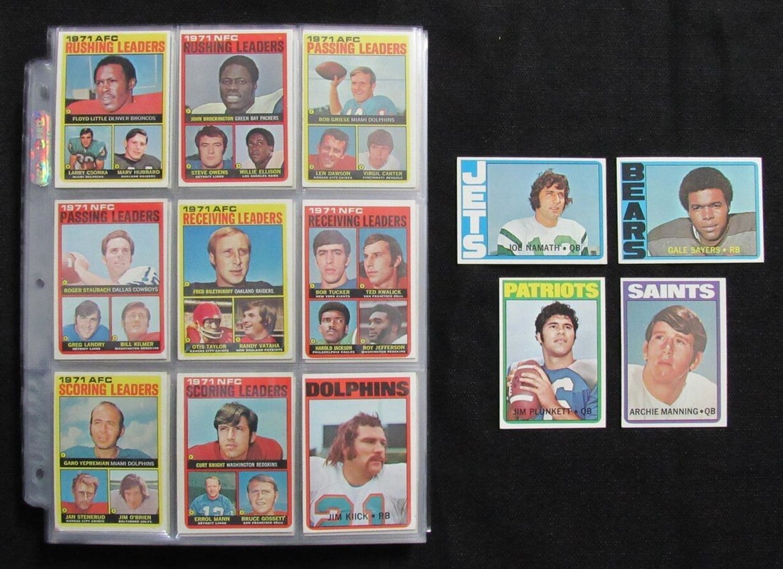 1972 Topps Football Complete Set 263 Cards Staubach RC Namath: 1972 Topps Football Complete Set 263 Cards Staubach RC Namath This is a complete set of 1972 Topps Football cards, featuring a total of 263 cards including the iconic Roger Staubach rookie card and Jo