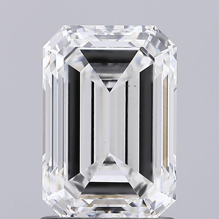 Loose Diamond - EMERALD 1.67ct E VS1: Loose Diamond - EMERALD 1.67ct E VS1 Source: This is a real non-mined Diamond that has been grown in a lab Shape: EMERALD Carats: 1.67 Color: E Clarity: VS1 Polish: EX Cut: EX Symmetry: EX Certificati
