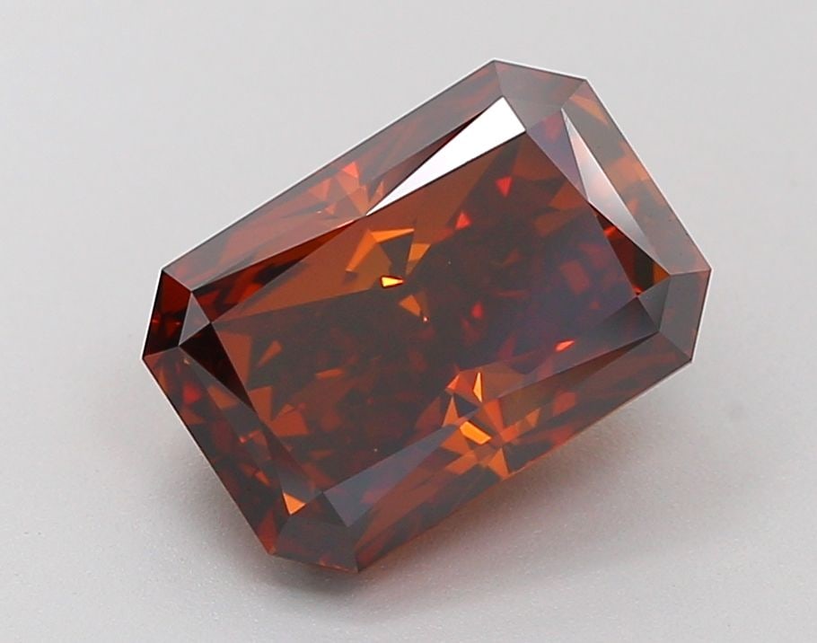 Loose Diamond - RADIANT 3.33ct Fancy Deep Brownish Orange VVS2: Loose Diamond - RADIANT 3.33ct Fancy Deep Brownish Orange VVS2 Source: This is a real non-mined Diamond that has been grown in a lab Shape: RADIANT Carats: 3.33 Color: Fancy Deep Brownish Orange Certi