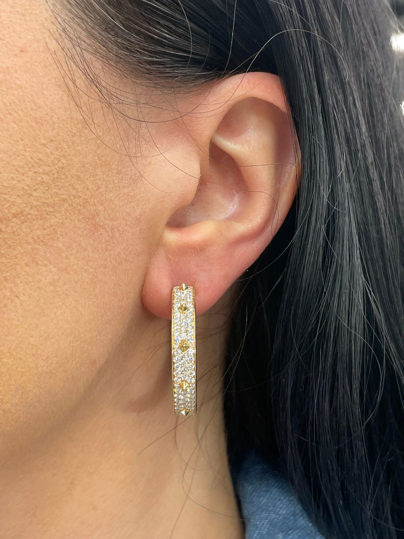 Crivelli Italian Diamond Spike Hoop Earrings 2.60 Carats in 18k Yellow Gold: Crivelli Italian Diamond Spike Hoop Earrings 2.60 Carats in 18k Yellow Gold A stunning pair of Italian Diamond Spike Hoop Earrings created by Crivelli. These earrings are crafted from 18k Yellow Gold