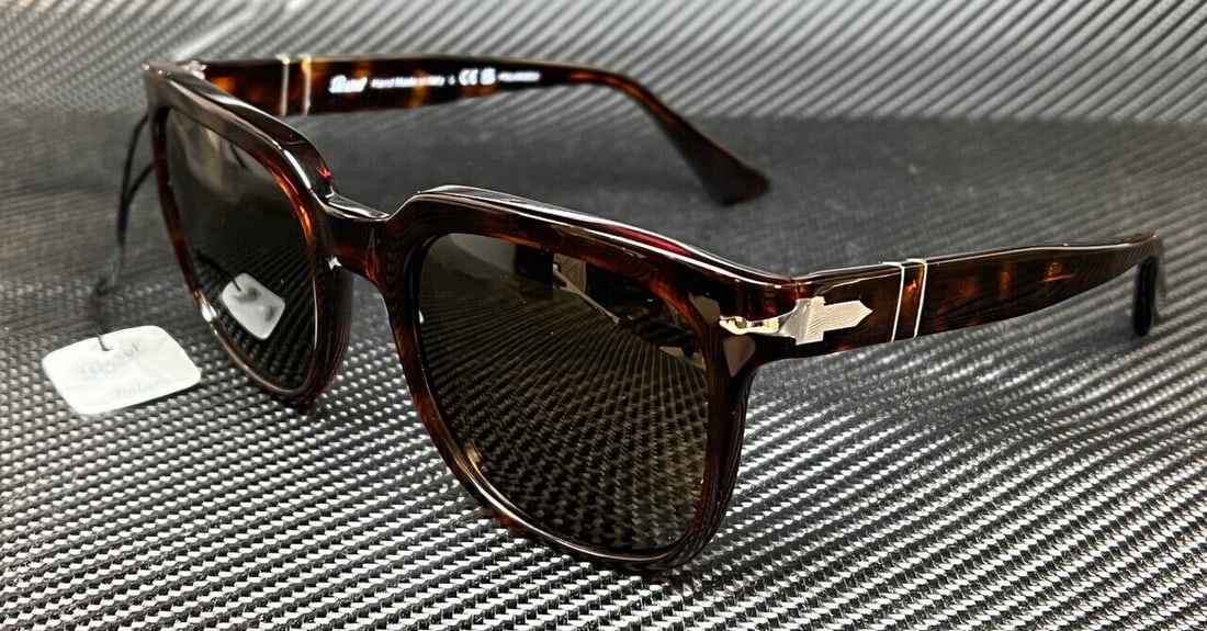 Persol PO3323S Havana Polarized Unisex Sunglasses 53 mm: Persol PO3323S Havana Polarized Unisex Sunglasses 53 mm Persol PO3323S sunglasses feature a stylish brown frame with a polarized design for optimal sun protection. The unisex sunglasses are perfect fo