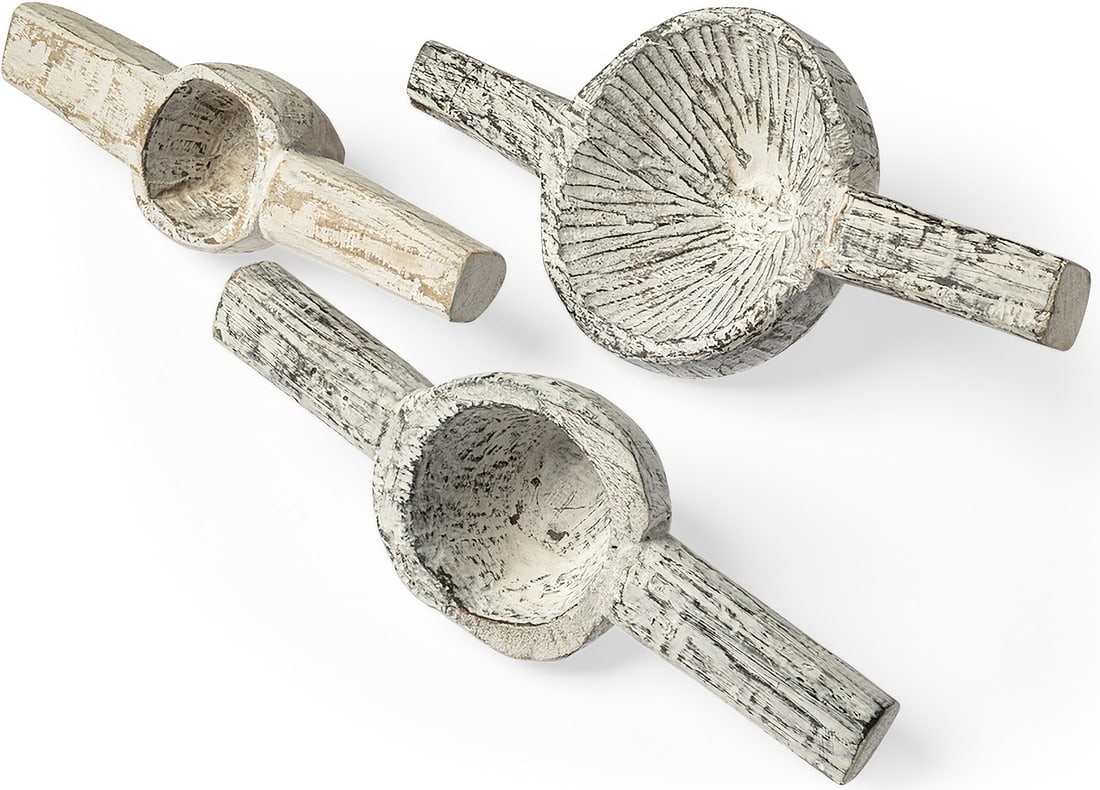 Oro Tribal Inspired Measuring Cups Set of 3 In White: Oro Tribal Inspired Measuring Cups Set of 3 In White Crafted from reclaimed wood and finished in a rustic white tone, the Oro is a set of three unique decorative objects that are inspired by ancient S