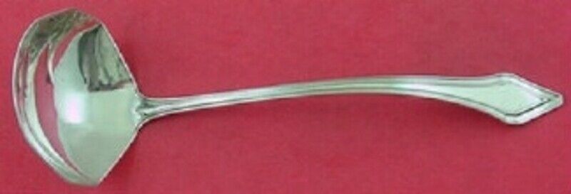 Gorham Clermont Sterling Silver Gravy Ladle 7.5 Inch Vintage Serveware: Gorham Clermont Sterling Silver Gravy Ladle 7.5 Inch Vintage Serveware This Clermont by Gorham Sterling Silver Gravy Ladle measures 7 1/2" and showcases a classic vintage design. Crafted by Gorham, it
