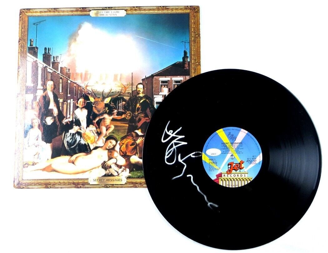 Jeff Lynne Signed Record Electric Light Orchestra ELO JSA Authentication: Jeff Lynne Signed Record Electric Light Orchestra ELO JSA Authentication Jeff Lynne Signed Autographed Record Electric Light Orchestra ELO JSA. Industry: Music. Object Type: Record. Original/Reproduct