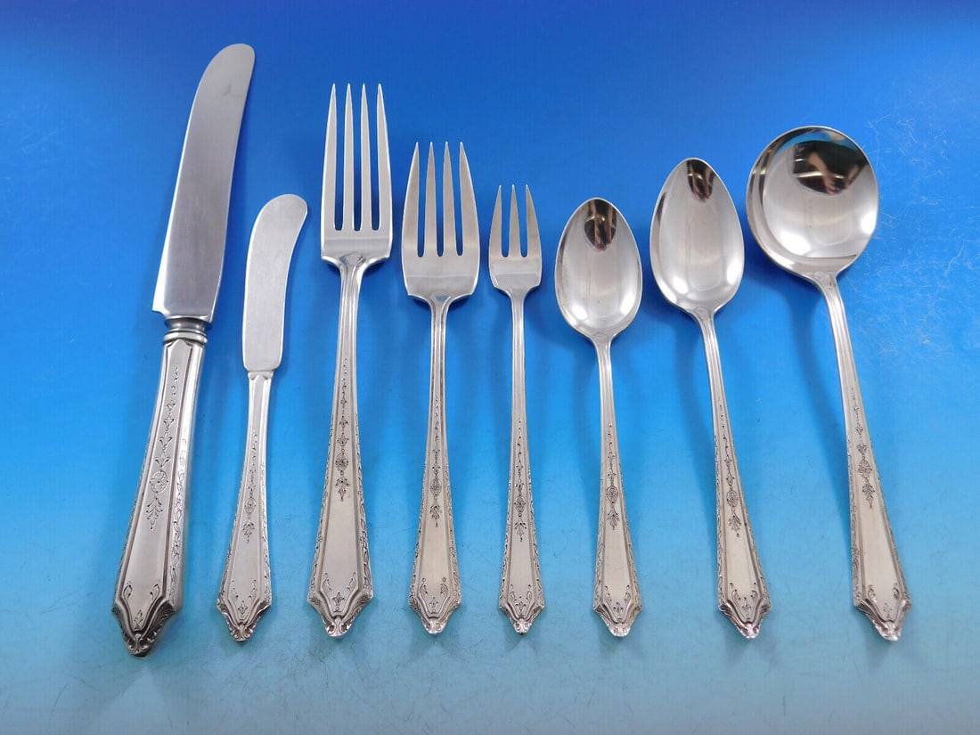 Towle Virginia Lee Sterling Silver Flatware Set for 8, 72 Pieces: Towle Virginia Lee Sterling Silver Flatware Set for 8, 72 Pieces Virginia Lee by Towle Sterling Silver Flatware Set for 8 Service, comprising a total of 72 pieces. This exquisite set, manufactured by 