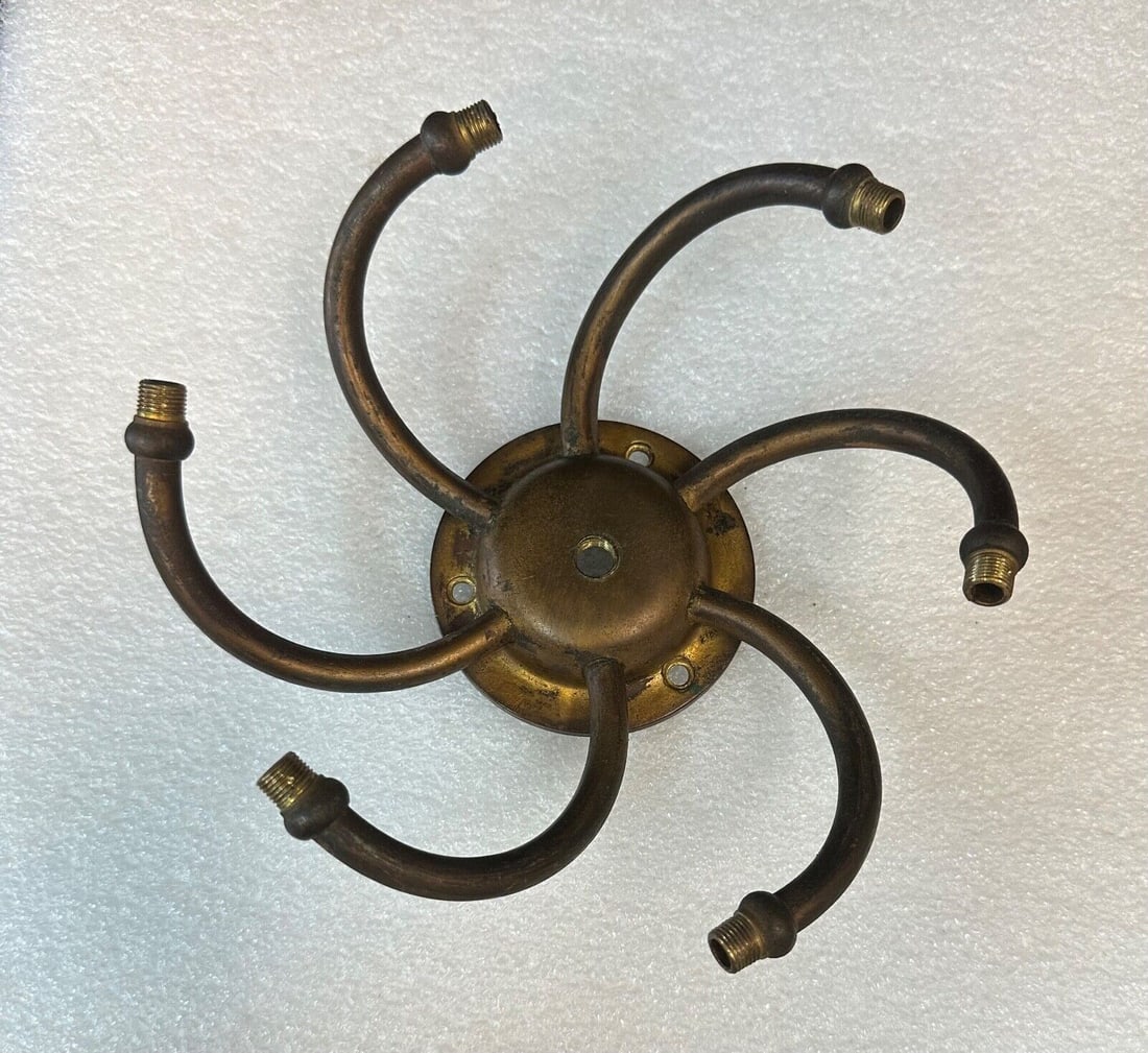 Tiffany Studios Bronze Lamp Part Circular Cluster 3.75in Tall 7.25in Diameter: Tiffany Studios Bronze Lamp Part Circular Cluster 3.75in Tall 7.25in Diameter This vintage early 20th century Tiffany Studios lamp part is a six arm circular cluster with curved extended arms. It is m