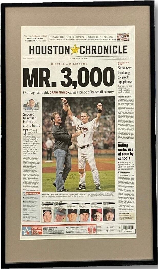 Jeff Bagwell Craig Biggio Signed Newspaper HOF Astros: Jeff Bagwell Craig Biggio Signed Newspaper HOF Astros Jeff Bagwell Craig Biggio Signed Autographed Newspaper HOF Astros W/. Sport: Baseball. Product: Newspaper. Original/Reprint: Original. Player: Jef