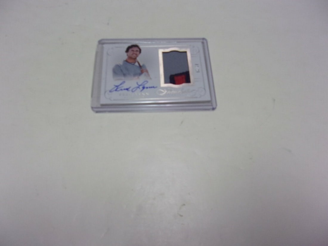 Fred Lynn 16 Panini Flawless Jumbo Game Used Jersey Auto Relic 02/25: Fred Lynn 16 Panini Flawless Jumbo Game Used Jersey Auto Relic 02/25 This original trading card features Fred Lynn from MLB, showcasing a game-used jersey relic. The card is numbered 02/25 and include