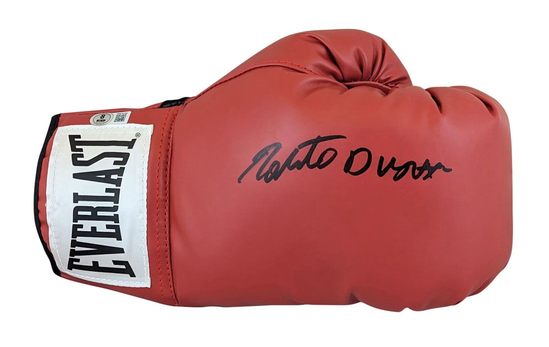 Roberto Duran Signed Everlast Boxing Glove with Beckett Authentication: Roberto Duran Signed Everlast Boxing Glove with Beckett Authentication Roberto Duran Signed Red Right Hand Everlast Boxing Glove BAS Witness. Sport: Boxing. Product: Glove. Original/Reprint: Original.