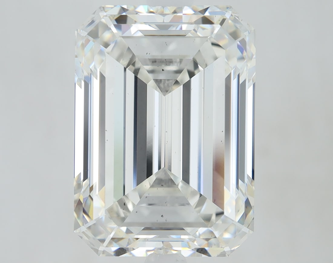 Lab Grown Emerald Cut Diamond 5.28ct F VS2 IGI Certified: Lab Grown Emerald Cut Diamond 5.28ct F VS2 IGI Certified This loose diamond features an emerald cut, weighing 5.28 ct with a color grade of F and clarity grade of VS2. It has been lab-grown, ensuring 