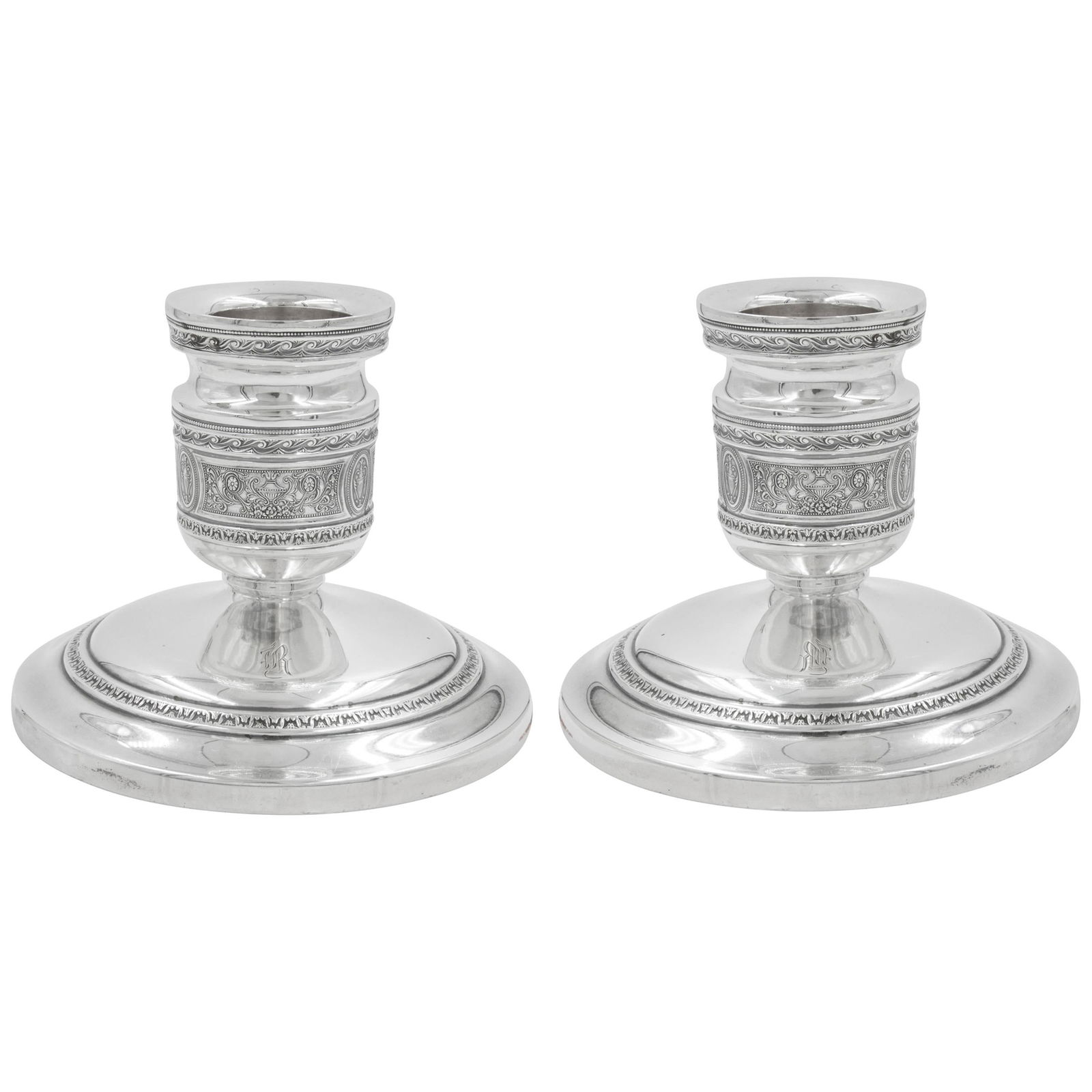 Sterling Silver Wedgewood Candlesticks Set of 2 5in: Sterling Silver Wedgewood Candlesticks Set of 2 5in This exquisite set of 2 Wedgewood candlesticks, created by International Silver, is made of sterling silver and features a classic design from the p