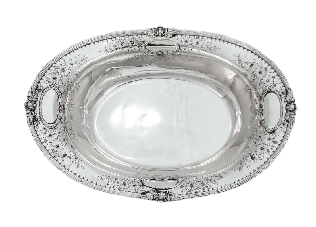Antique 925 Sterling Silver Handmade Oval Serving Dish 12 Inches: Antique 925 Sterling Silver Handmade Oval Serving Dish 12 Inches This fine antique 925 sterling silver handmade oval serving dish showcases exquisite chased floral glossy designs. Crafted in America, 