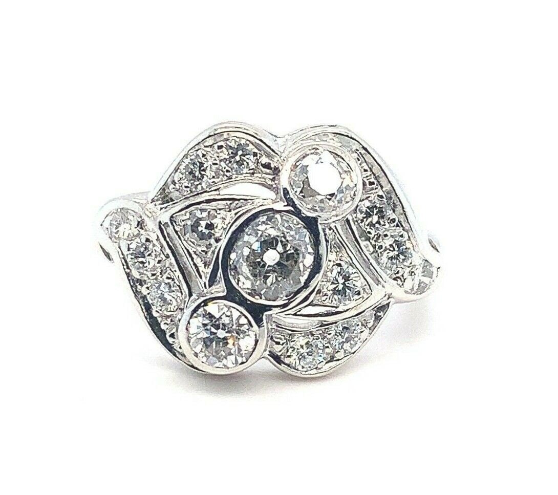 Vintage Platinum Engagement Ring 1 Carat with Diamonds Size 6: Vintage Platinum Engagement Ring 1 Carat with Diamonds Size 6 This exquisite platinum ring features a total diamond weight of 1 carat, showcasing a stunning arrangement of 15 genuine natural diamonds.