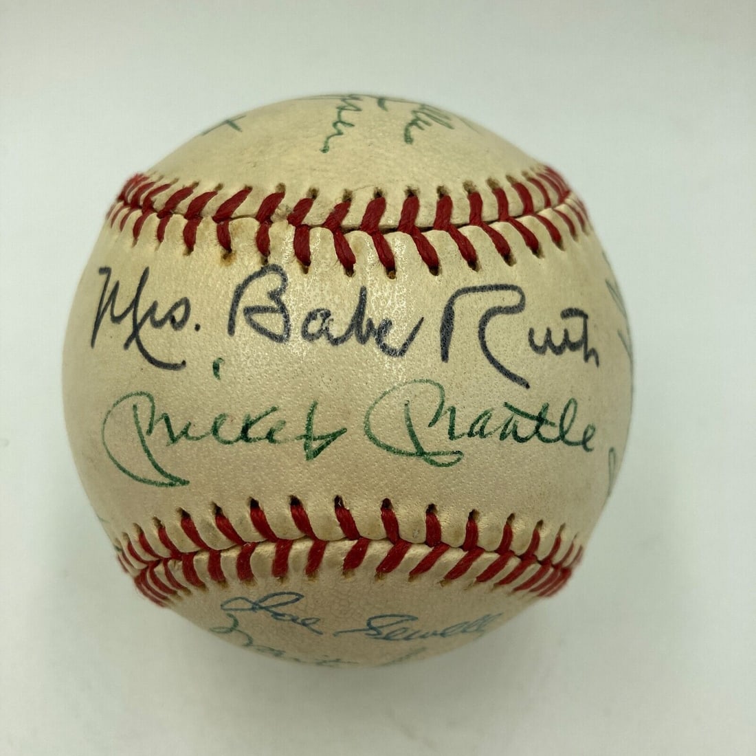 Mickey Mantle Joe DiMaggio Signed Baseball with Babe Ruth Lou Gehrig Autographs: Mickey Mantle Joe DiMaggio Signed Baseball with Babe Ruth Lou Gehrig Autographs This is an original signed baseball featuring the autographs of iconic players Mickey Mantle, Joe DiMaggio, Mrs. Babe Ru