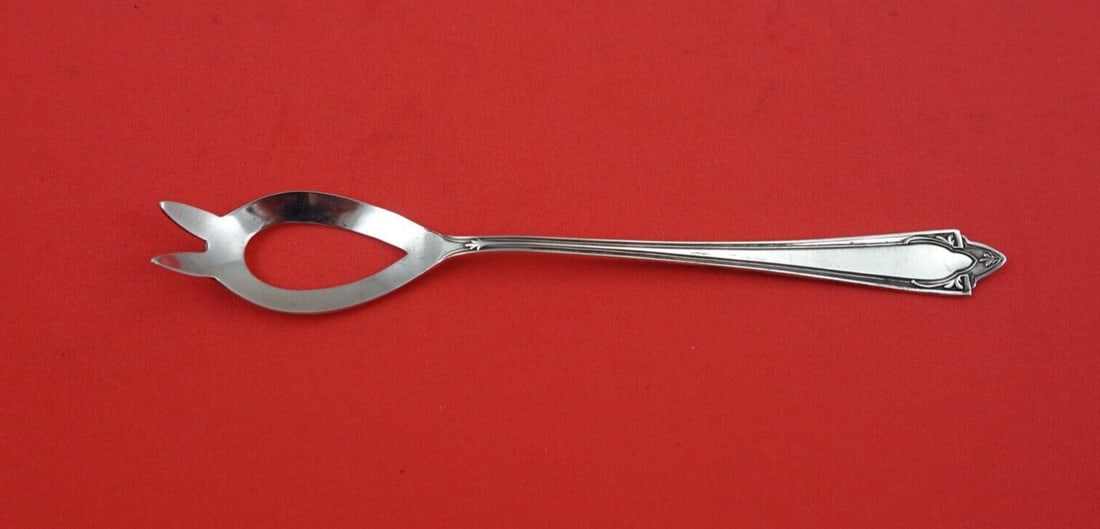 Doric by Manchester Sterling Silver Olive Spoon ideal original 6 1/4"": Doric by Manchester Sterling Silver Olive Spoon ideal original 6 1/4" " Seller Notes: " Excellent condition" Brand: Manchester Pattern: Doric Type: Spoon Composition: Sterling Silver Maker: Manchester