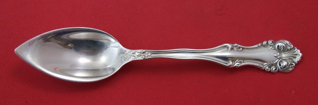 George VI aka Richfield by Frank Smith Sterling Silver Grapefruit Spoon Original: George VI aka Richfield by Frank Smith Sterling Silver Grapefruit Spoon Original Seller Notes: " Excellent" Pattern: George VI aka Richfield Brand: Frank Smith Type: Spoon Age: 1900-1940 Composition: