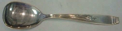 Mayfair by Frank Smith Sterling Silver Sugar Spoon 6": Mayfair by Frank Smith Sterling Silver Sugar Spoon 6" Pattern: Mayfair Brand: Frank Smith Type: Serving Spoon Composition: Sterling Silver Maker: Frank Smith Mayfair by frank smith sterling silver sug