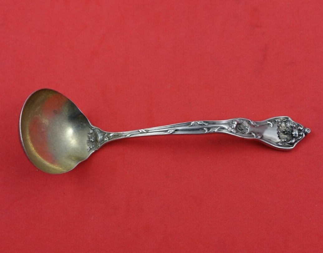 Intaglio by Reed and Barton Sterling Silver Sauce Ladle Gold Washed 5 3/8": Intaglio by Reed and Barton Sterling Silver Sauce Ladle Gold Washed 5 3/8" Seller Notes: " Excellent condition" Brand: Reed & Barton Pattern: Intaglio Composition: Sterling Silver Type: Ladle Maker: R