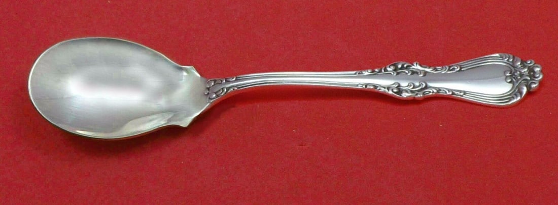Countess by Frank Smith Sterling Silver Ice Cream Spoon Custom Made 5 3/4": Countess by Frank Smith Sterling Silver Ice Cream Spoon Custom Made 5 3/4" Seller Notes: " Excellent" Age: Post-1940 Type: Spoon Brand: Frank Smith Pattern: Countess Composition: Sterling Silver Maker