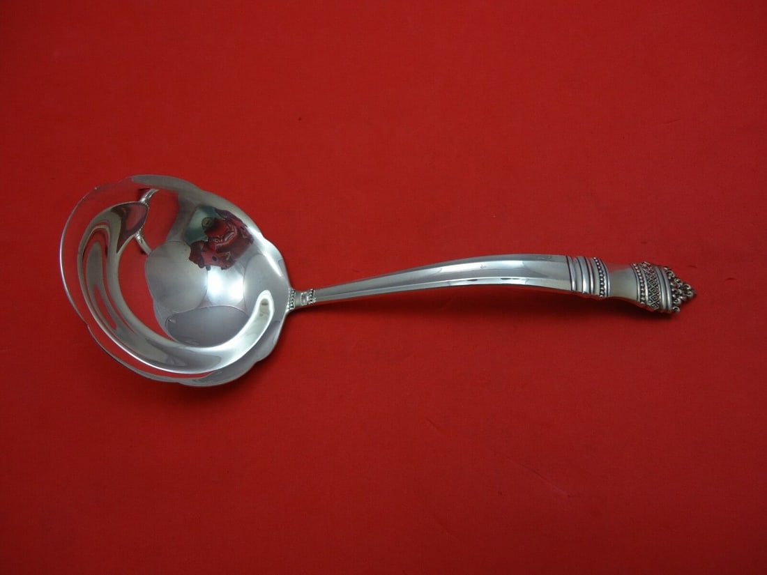 Danish Baroque by Towle Sterling Silver Gravy Ladle 6 1/2" Serving Heirloom: Danish Baroque by Towle Sterling Silver Gravy Ladle 6 1/2" Serving Heirloom Type: Ladle Brand: Towle Composition: Sterling Silver Maker: Towle Pattern: Danish Baroque Age: Post-1940 Danish baroque by 