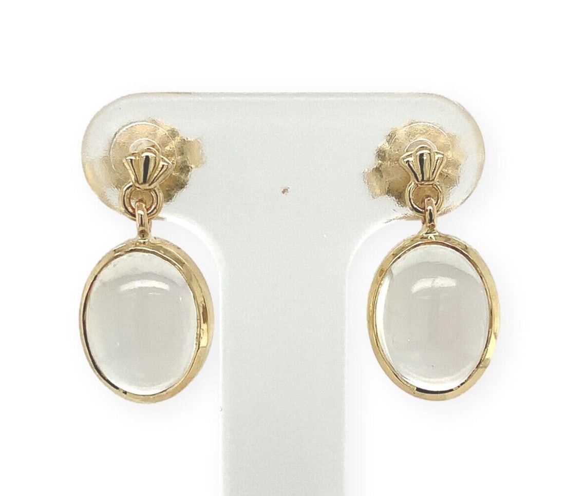 14k Yellow Gold Pair of Oval Genuine Natural Moonstone Drop Earrings: 14k Yellow Gold Pair of Oval Genuine Natural Moonstone Drop Earrings Seller Notes: " Estate piece in excellent condition." Brand: Unbranded Type: Earrings Metal Purity: 14k Main Stone Shape: Oval Base
