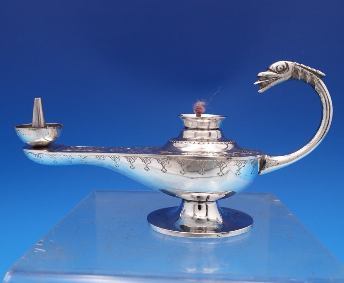 Egyptian Silver Cigar Lighter Hand Engraved with Curved Figural Handle: Egyptian Silver Cigar Lighter Hand Engraved with Curved Figural Handle Type: Cigar Lighter Material: Silver Age: Post-1940 Exceptional egyptian silver hand engraved cigar lighter featuring a curved fi