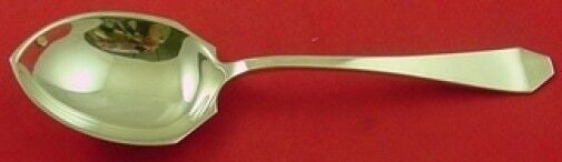 Bostonia by Frank Smith Sterling Silver Berry Salad Spoon 8 3/8" Serving: Bostonia by Frank Smith Sterling Silver Berry Salad Spoon 8 3/8" Serving Seller Notes: " Excellent condition" Type: Serving Spoon Age: 1900-1940 Brand: Frank Smith Composition: Sterling Silver Maker: