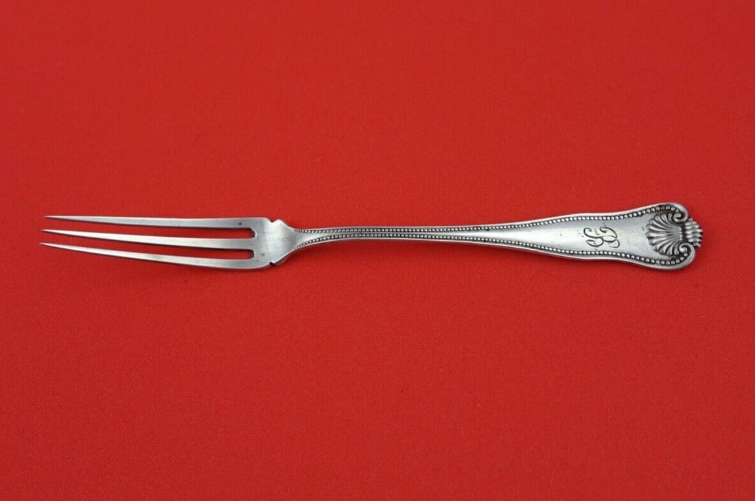 Newport Shell by Frank Smith Sterling Silver Strawberry Fork 4 3/4": Newport Shell by Frank Smith Sterling Silver Strawberry Fork 4 3/4" Seller Notes: " Excellent" Brand: Frank Smith Pattern: Newport Shell Composition: Sterling Silver Type: Fork Maker: FRANK SMITH Newp