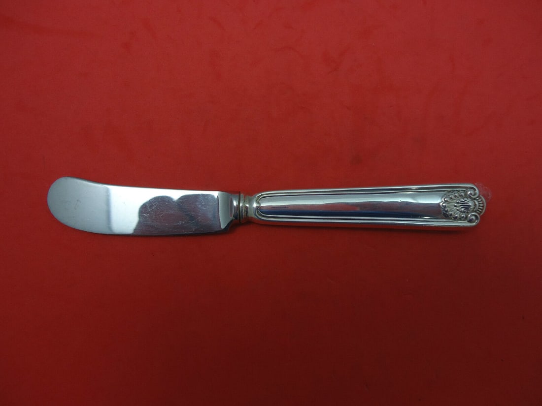 Fiddle Shell by Frank Smith Sterling Silver Butter Spreader Paddle HHWS 6 1/8": Fiddle Shell by Frank Smith Sterling Silver Butter Spreader Paddle HHWS 6 1/8" Seller Notes: " Excellent condition" Age: 1900-1940 Brand: Frank Smith Pattern: Fiddle Shell Type: Knife Composition: Ste