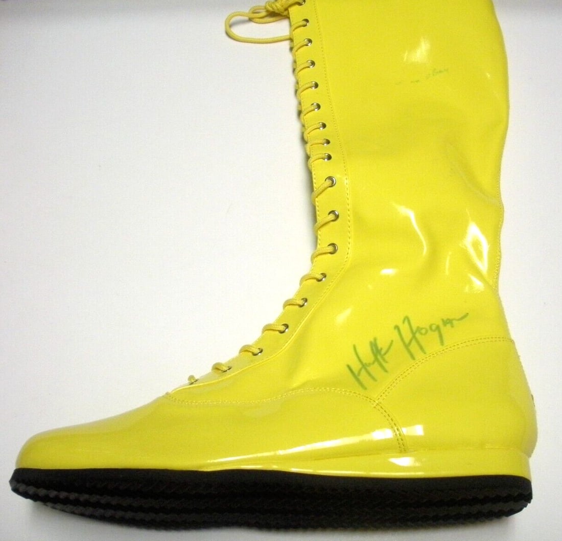 HULK HOGAN HULKMANIA CHAMP PSA/DNA/COA SIGNED WRESTLING BOOT: HULK HOGAN HULKMANIA CHAMP PSA/DNA/COA SIGNED WRESTLING BOOT Player: Ric Flair Sport: Wrestling Original/Reprint: Original Product: BOOT Pre-Owned While the lot images are representative of the item, 