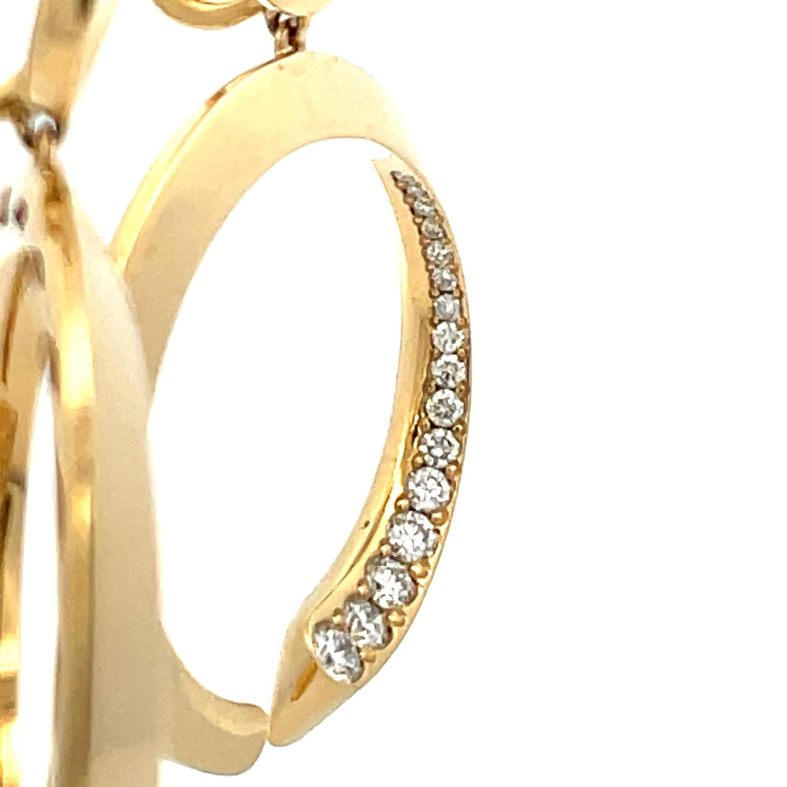 Italian Diamond Hoop Link Drop Earrings 1.20 Carats 18 Karat Yellow Gold F VS: Italian Diamond Hoop Link Drop Earrings 1.20 Carats 18 Karat Yellow Gold F VS Creator: Crivelli Metal: 18k Gold Yellow Gold Stone: Diamond Stone Cut: Round Cut Weight: 25.02 g Dimensions: Length: 1.88