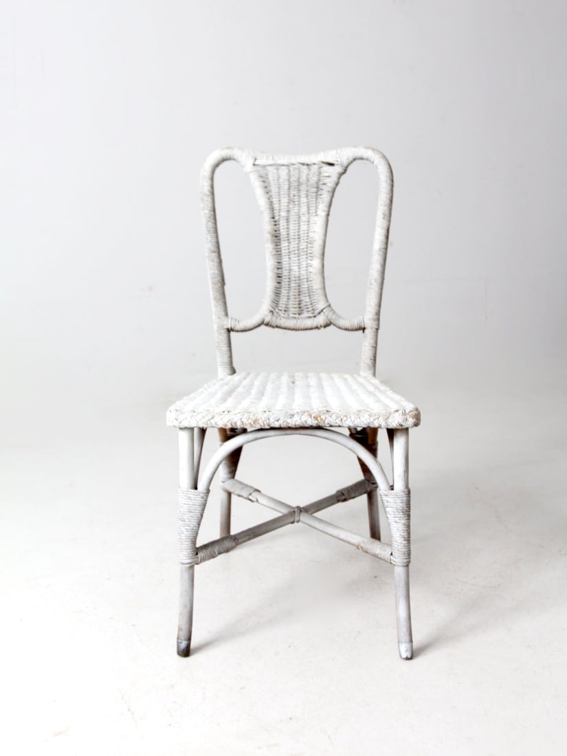Antique Midland Wicker Chair Circa 1913 Aged White Finish: Antique Midland Wicker Chair Circa 1913 Aged White Finish This antique wicker side chair, crafted by the Midland Chair & Seating Company circa 1913-1916, features beautifully aged white paint adorning