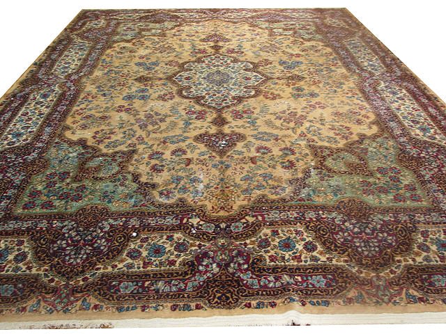 9.0 x 12.8 Antique Persian Kerman Rug: 9.0 x 12.8 Antique Persian Kerman Rug Free continental US Shipping Condition: New PLEASE NOTE: LOCAL PICK UP IS NOT AN OPTION AND ALL ITEMS IN THIS AUCTION MUST BE SHIPPED. We offer Free Shipping for 