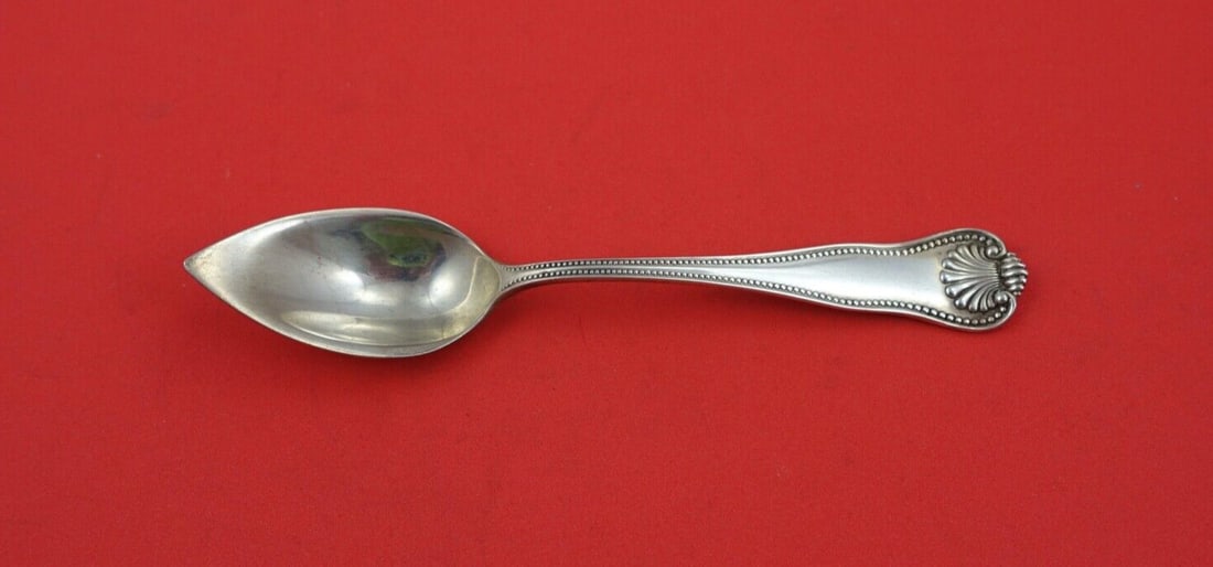 Newport Shell by Frank Smith Sterling Silver Grapefruit Spoon original 5 1/2": Newport Shell by Frank Smith Sterling Silver Grapefruit Spoon original 5 1/2" Seller Notes: " Excellent Condition" Brand: Frank Smith Pattern: Newport Shell Composition: Sterling Silver Type: Spoon Ma