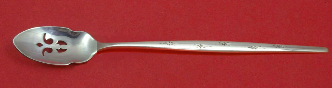 Stardust by Gorham Sterling Silver Olive Spoon Pierced Long 7 1/2" Custom: Stardust by Gorham Sterling Silver Olive Spoon Pierced Long 7 1/2" Custom Seller Notes: " Excellent condition" Maker: Gorham Composition: Sterling Silver Age: Post-1940 Brand: Gorham Pattern: Stardust