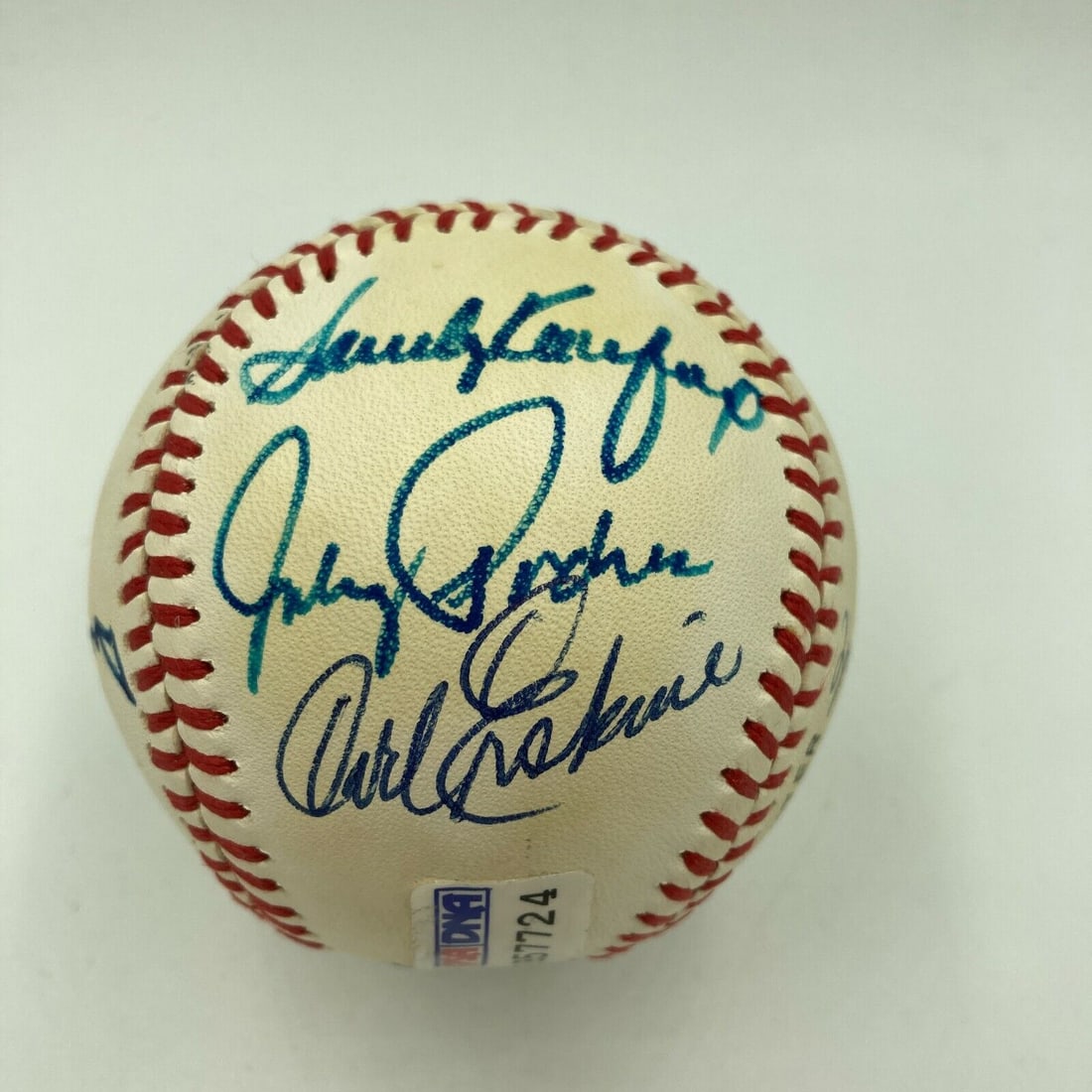 1955 Brooklyn Dodgers World Series Champs Team Signed Baseball Sandy Koufax PSA: 1955 Brooklyn Dodgers World Series Champs Team Signed Baseball Sandy Koufax PSA Product: Ball Sport: Baseball-MLB Autograph Authentication: Professional Sports Authenticator (PSA) Original/Reprint: Or