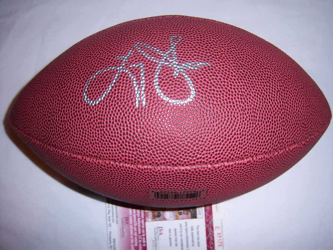 LARRY JOHNSON PENN STATE NITTANY LIONS CHIEFS JSACOA SIGNED FOOTBALL: LARRY JOHNSON PENN STATE NITTANY LIONS CHIEFS JSACOA SIGNED FOOTBALL Original/Reprint: Original Autograph Type: Collectible Autographs Sport: Football-NFL Team-Nfl: Chicago Bears Product: Ball Pre-Own