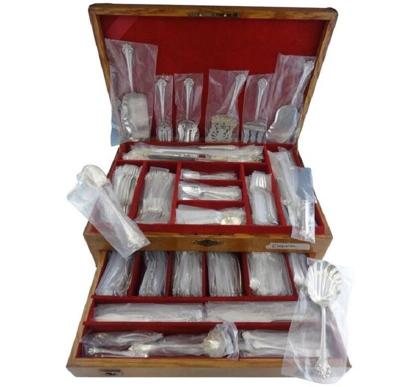 Elegante by Reed & Barton Sterling Silver Flatware Set Service 245 Pieces Huge: Elegante by Reed & Barton Sterling Silver Flatware Set Service 245 Pieces Huge Age: 1900-1940 Pattern: Elegante Brand: Reed & Barton Type: Flatware - Sets Composition: Sterling Silver Maker: Reed & Ba
