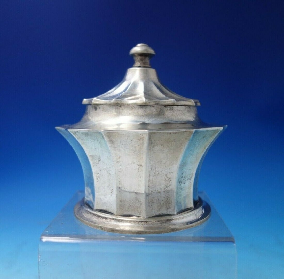 Hungarian 800 Silver Round Fluted Tea Caddy 5 1/2" Tall: Hungarian 800 Silver Round Fluted Tea Caddy 5 1/2" Tall Hungarian.800 Silver Tea Caddy Round Fluted 5 1/2" Tall x 5" 13.9 ozt. Age: Post-1937. Material: Silver. Type: Tea Caddy. Hungarian sterling sil
