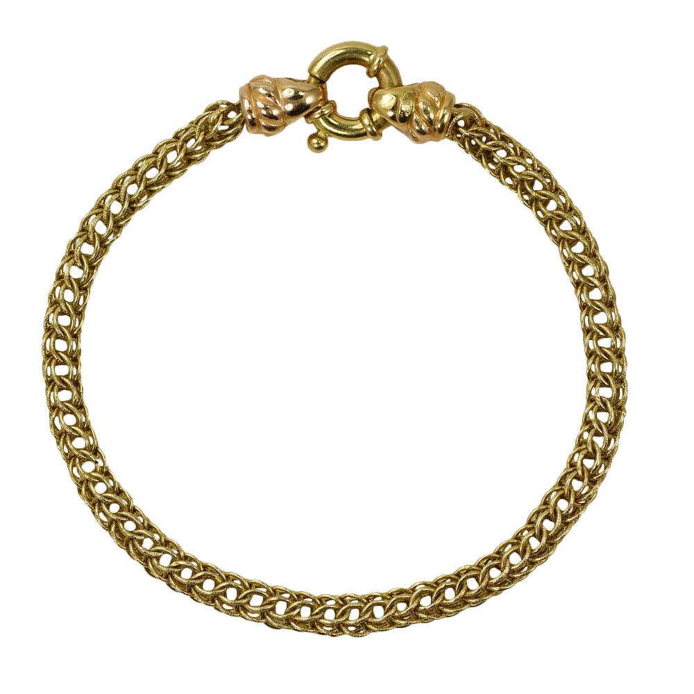 14K Yellow Gold Woven Link Bracelet 7.9g: 14K Yellow Gold Woven Link Bracelet 7.9g This exquisite 18K yellow gold woven link bracelet showcases a classic chain style, perfect for adding a touch of elegance to any outfit. Designed to comfortab