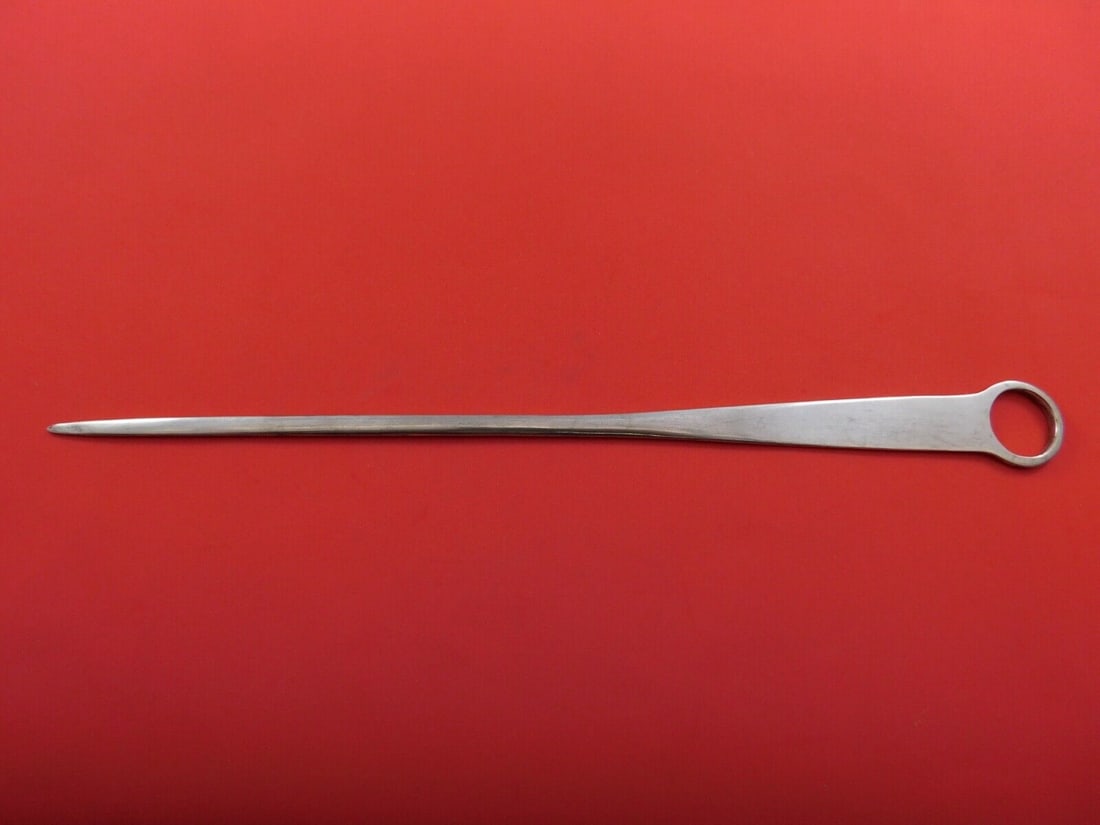 Georgian Sterling Silver Meat Skewer by Blake 11.625 inches c.1810: Georgian Sterling Silver Meat Skewer by Blake 11.625 inches c.1810 This exquisite English Georgian meat skewer, crafted by Sarah and John William Blake around 1810, showcases the artistry of the era.