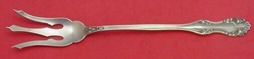 George VI by Frank Smith Sterling Silver Serving Fork: George VI by Frank Smith Sterling Silver Serving Fork This exquisite George VI serving fork by Frank Smith is crafted from high-quality sterling silver. The fork measures 8 5/8" and features the elega