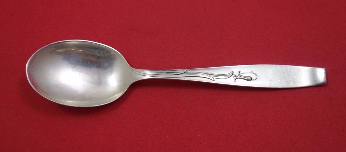Mayfair by Frank Smith Sterling Silver Place Soup Spoon 6 1/2 inches: Mayfair by Frank Smith Sterling Silver Place Soup Spoon 6 1/2 inches Discover the elegance of the Mayfair pattern by Frank Smith with this stunning sterling silver place soup spoon, measuring 6 1/2 in