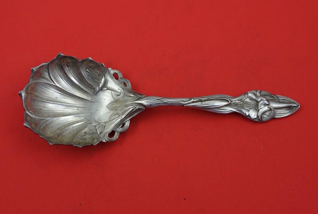 Frank Smith Sterling Silver Lily Pattern Serving Spoon 9 1/8": Frank Smith Sterling Silver Lily Pattern Serving Spoon 9 1/8" Presenting the exquisite Lily by Frank Smith Sterling Silver Berry Spoon, a stunning addition to any silverware collection. This serving s