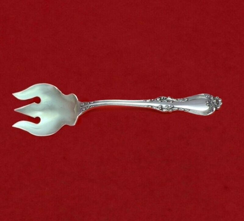 Countess Sterling Silver Ice Cream Fork by Frank Smith 5.75 inches Chantilly Style: Countess Sterling Silver Ice Cream Fork by Frank Smith 5.75 inches Chantilly Style Introducing the Countess Ice Cream Fork by Frank Smith, a stunning example of sterling silver craftsmanship. This exq