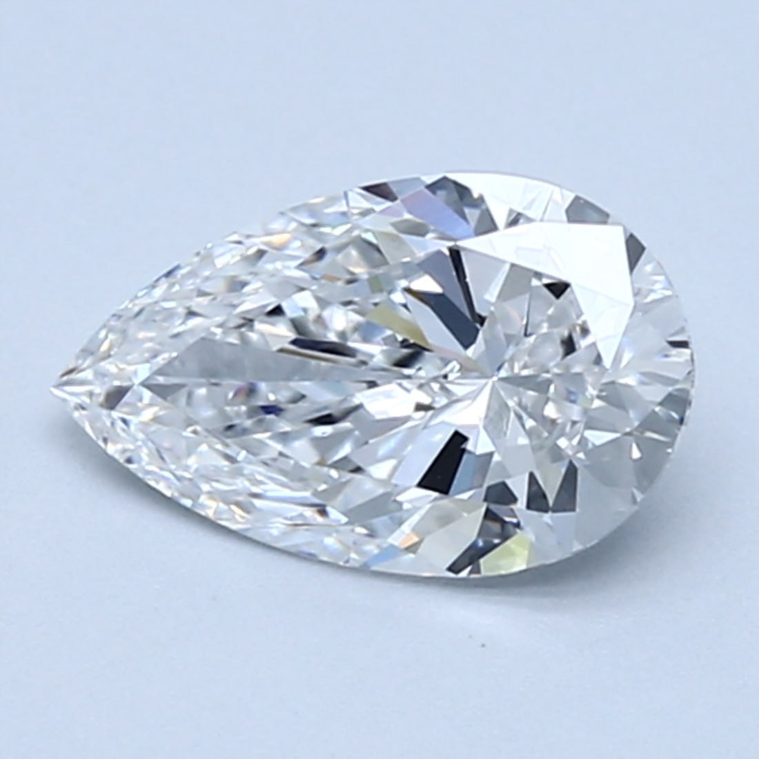 Loose Diamond - PEAR 1.15ct F VVS2: Loose Diamond - PEAR 1.15ct F VVS2 Source: This is a real non-mined Diamond that has been grown in a lab Shape: PEAR Carats: 1.15 Color: F Clarity: VVS2 Certification: IGI The MYNT Guarantee: All item